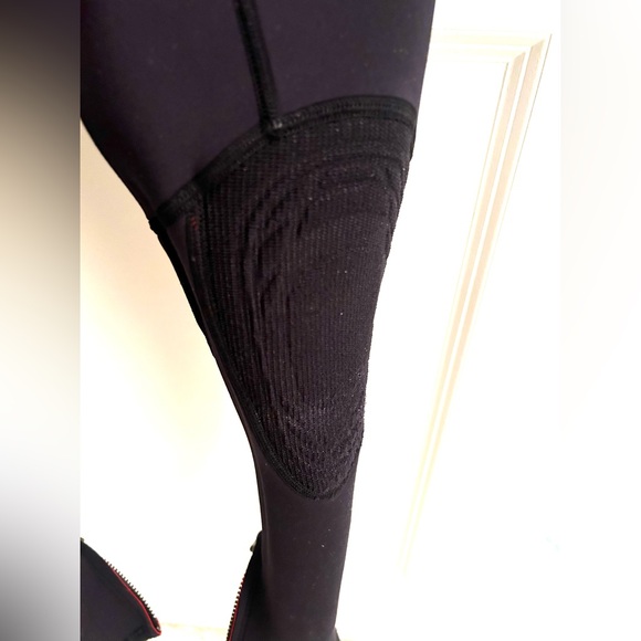 Quicksilver Youth 3/2 Synchro Full Wetsuit Back Zipper Sz 10/152 - Picture 7 of 16